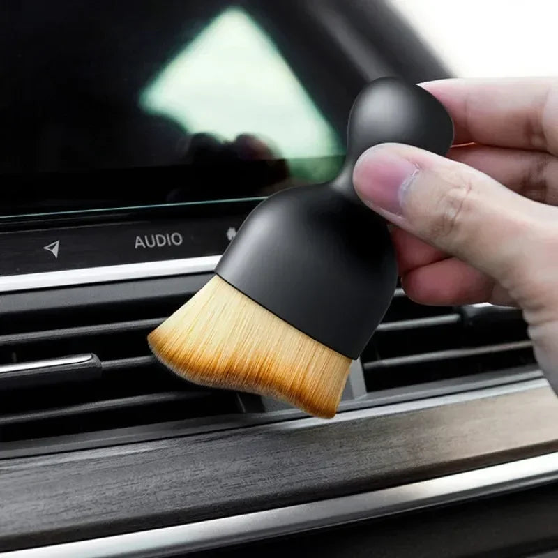 THE BRUSH PRO | The Pocket-Sized Tool That Reaches Where Others Can’t