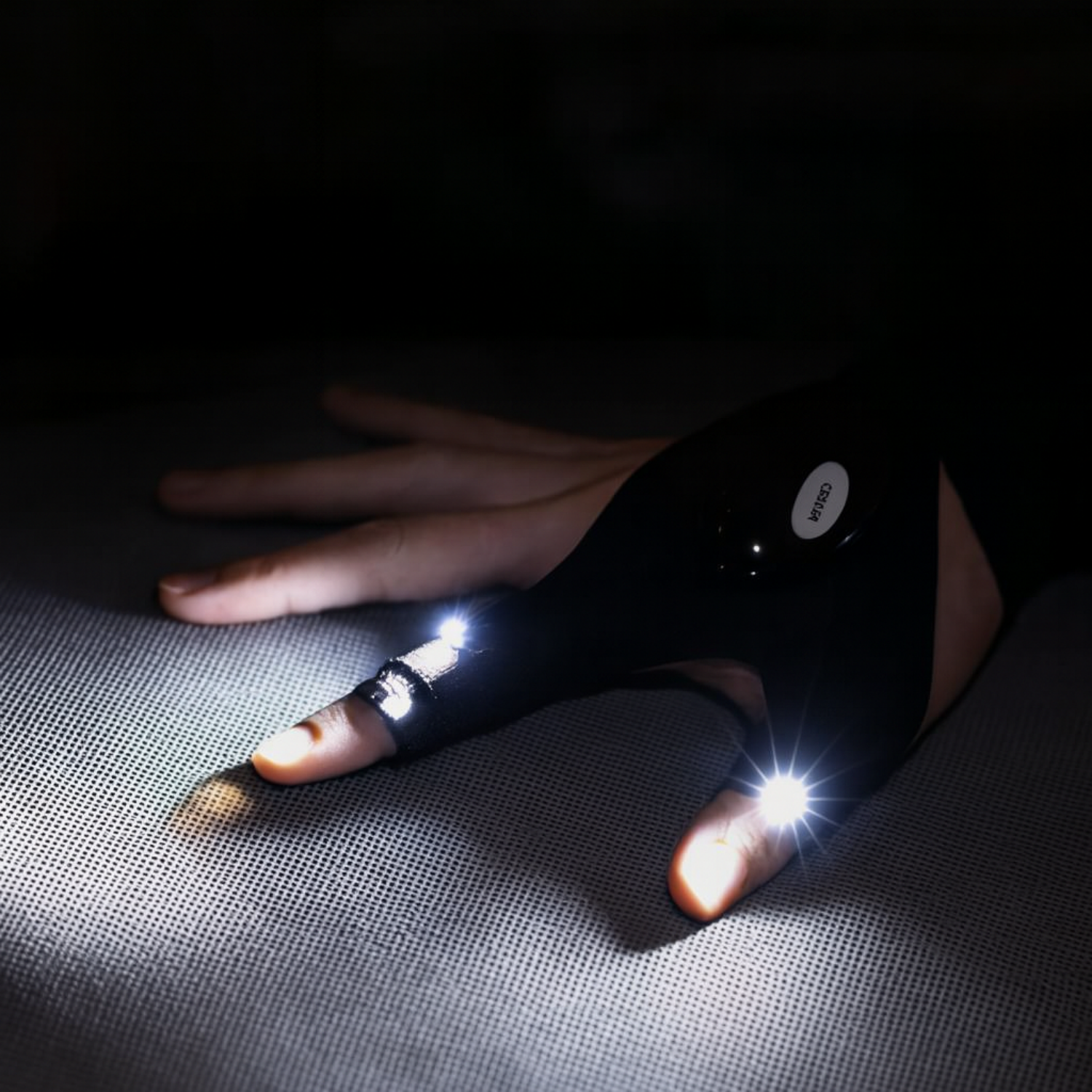 LumaGrip™ – precision luminous gloves
